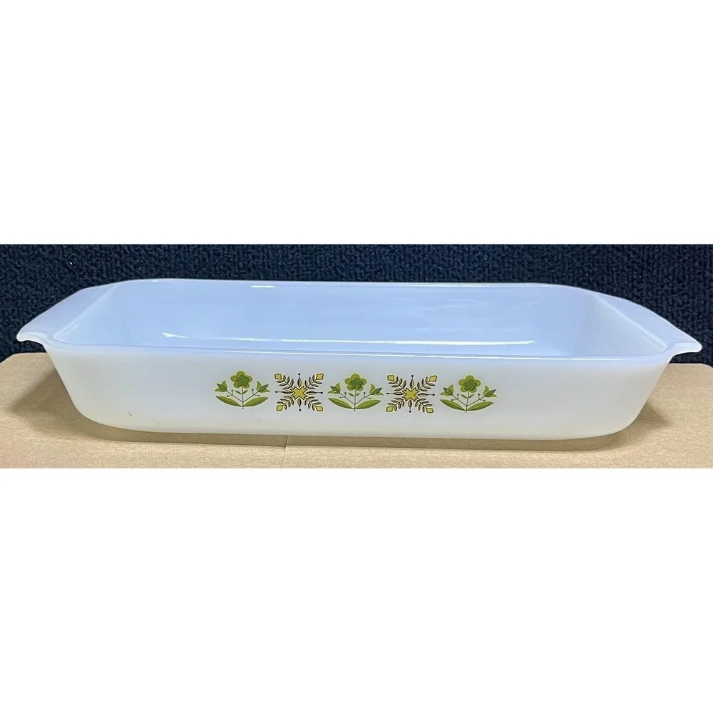 Vintage Anchor Hocking Fire-King Meadow Green Oblong Baking Dish‎ USA Milk Glass